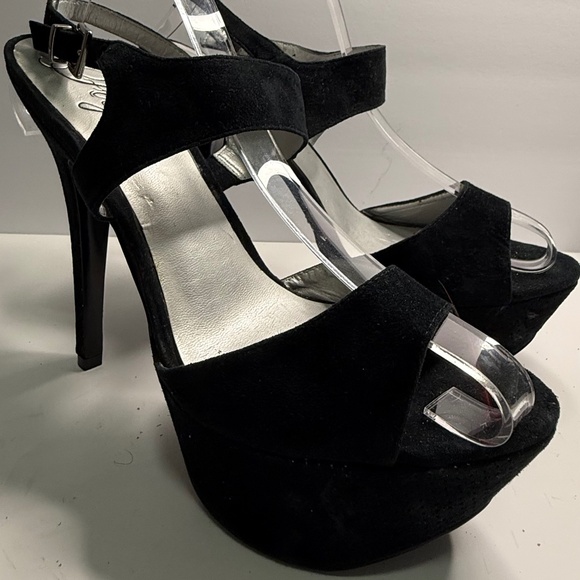 Fergie 5 inch suede slingback heels - Picture 1 of 6